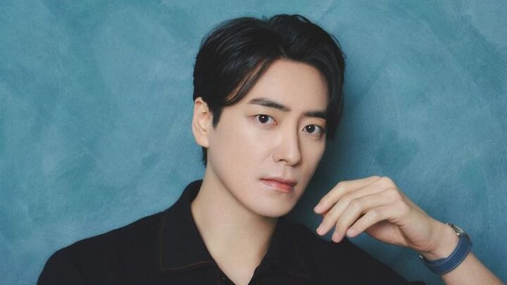 Lee Jun-hyuk Biography: Age, Height, Net Worth, Parents, Movies & TV Shows, Career, Spouse