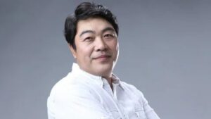 Lee Won-jong - Biography