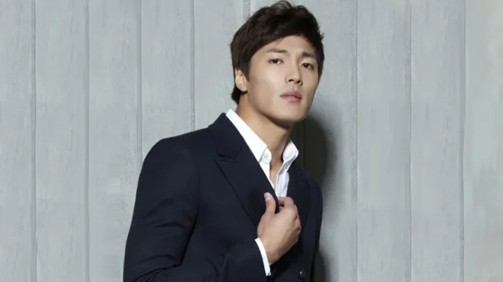 Lee Jae-yoon Biography: Age, Wife, Height, Net Worth, Parents, Sibling, Movies & TV Shows