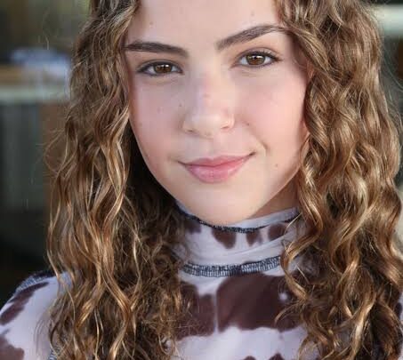 Lexy Kolker Biography: Age, Height, Net Worth, Ethnicity, Boyfriend, Parents, Movies, Instagram, Awards