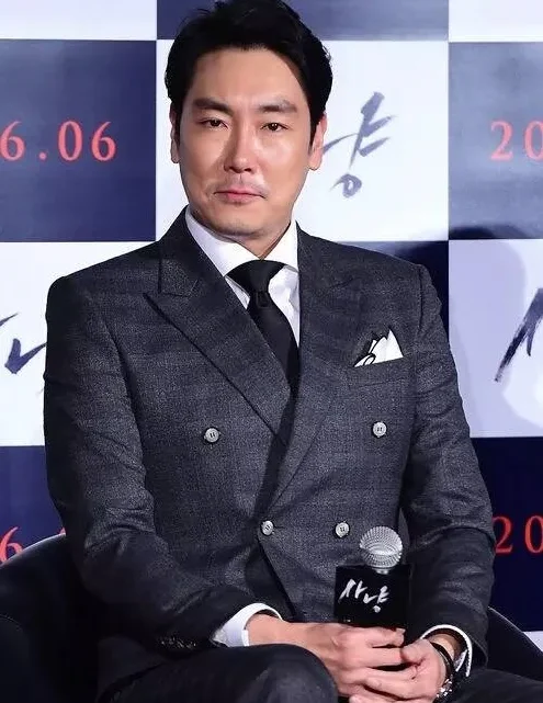 Cho Jin-woong Biography: Age, Wife, Kids, Height, Net Worth, Parents, Movies & TV Shows