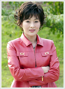 Lee Bo-hee Biography: Age, Husband, Kids, Height, Net Worth, Parents, Movies & TV Shows