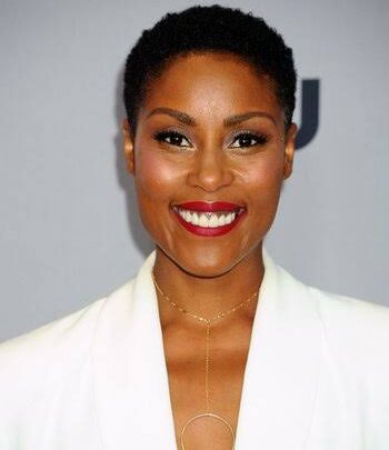 Christine Adams Biography: Age, Height, Husband, Net Worth, Ethnicity, TV Shows, Instagram, Movies, Awards