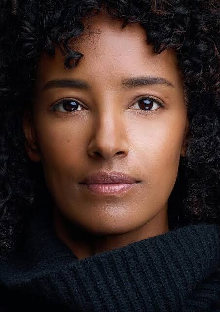 Ella Thomas Biography: Age, Height, Husband, Net Worth, Ethnicity, Instagram, Movies, TV Shows, Awards