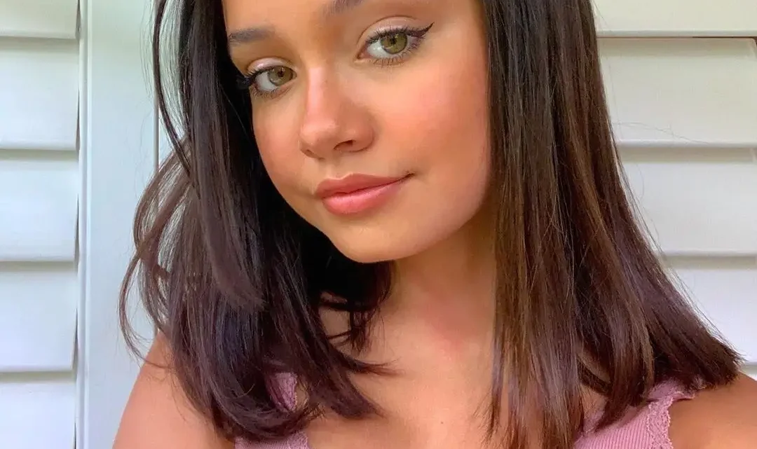 Sophie Michelle Biography: Age, Height, Net Worth, Boyfriend, TikTok, Religion, Songs, TV Shows