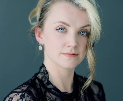 Evanna Lynch Biography: Age, Books, Height, Net Worth, Boyfriend, Religion, Awards, Movies, Ethnicity