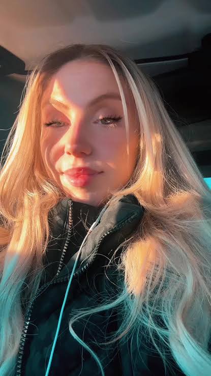 Faith Elizabeth - Biography