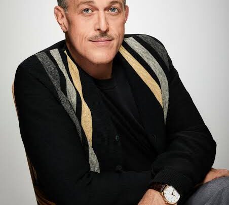 Billy Gardell Biography: Age, Height, Net Worth, Wife, Movies, TV Shows, Ethnicity, Son