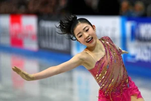 Mone Chiba - Biography