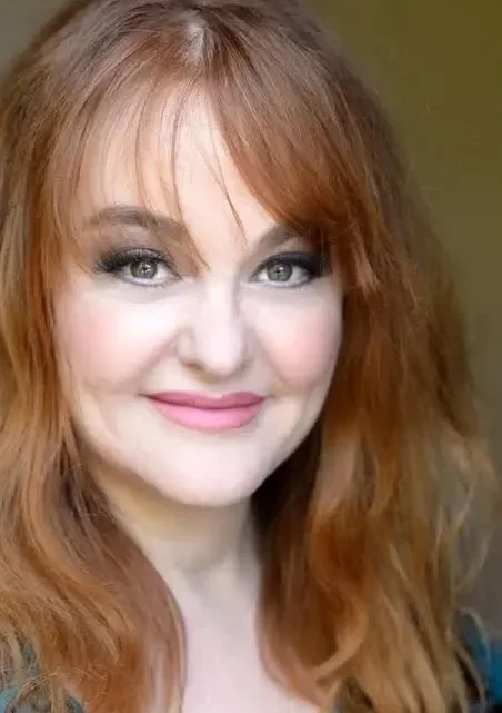 Julie Brown Biography: Parents, Net Worth, Height, Movies, Songs, Age, Husband, Children, Concerts