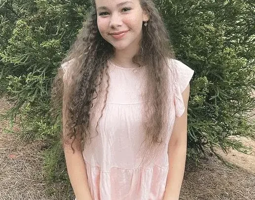 Sierra Haschak’s sister, Olivia Haschak Biography: Albuns, Events, Age, Parents, Siblings, Net Worth, Height, Songs, YouTube
