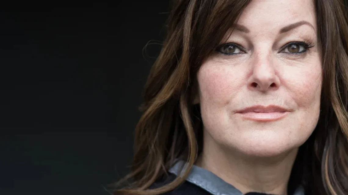 Ruthie Henshall Biography: Age, Husband, Height, Net Worth, Parents, Movies & TV Shows, Kids