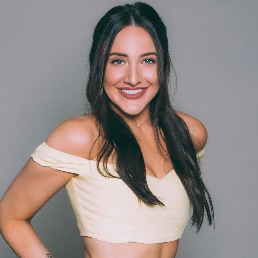 Molly Long - Biography