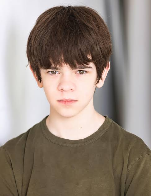 Miles Ekhardt Biography: Age, Net Worth, Awards, Girlfriend, Movies, Ethnicity, Religion, Parents