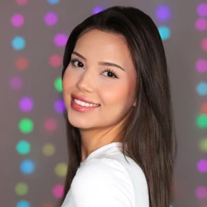 Romina Gafur - Biography
