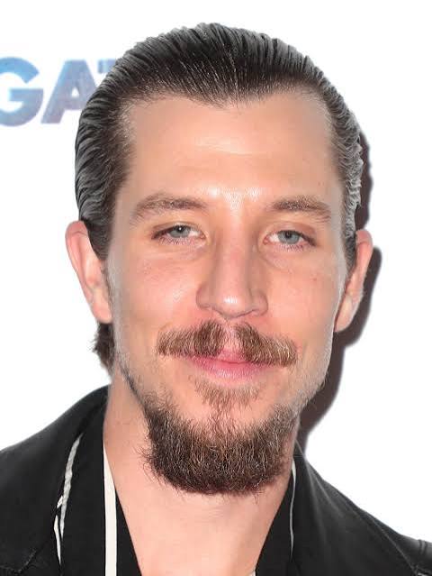 Beau Knapp Biography: Age, Wife, Movies, Height, Net Worth, TV Shows, Ethnicity, Religion, Children
