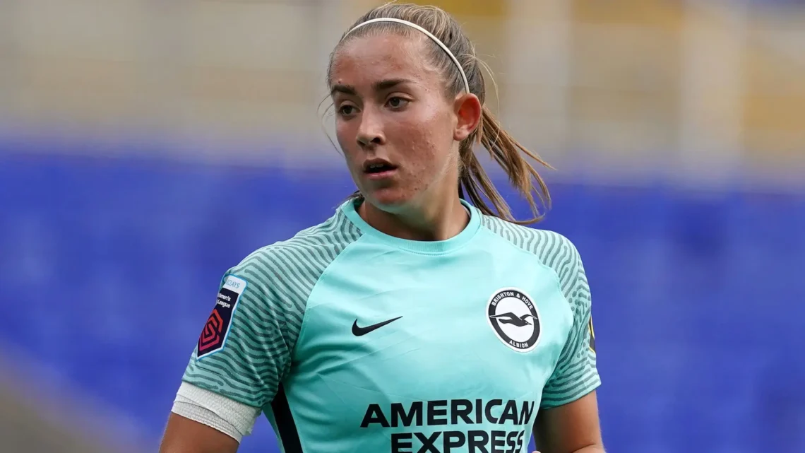 Maya Le Tissier Biography: Boyfriend, Age, Parents, Net Worth, Height, Stats, Awards, Instagram, Clubs, National Team