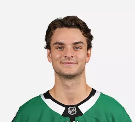Wyatt Johnston Biography: Age, Salary, Parents, Net Worth, Siblings, Height, Stats, Girlfriend