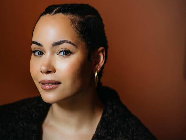 Madeleine Mantock Biography: Net Worth, Ethnicity, Boyfriend, Movies, Religion, Age, Height, Instagram, Awards