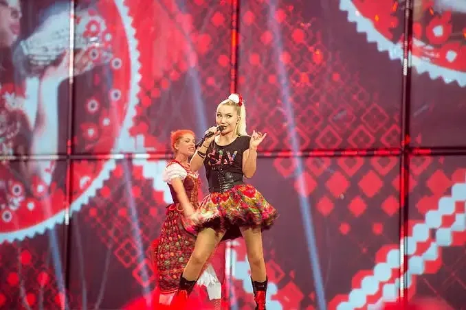 Cleo (Polish singer) Biography: Eurovision, Boyfriend, Age, Parents, Net Worth, Height, Songs, Albums, Facebook
