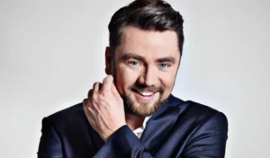 Kuba Badach - Biography