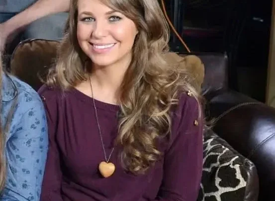 Jana Marie Duggar Biography: Husband, Net Worth, Age, Parents, Husband, Children, Religion, Siblings, Instagram