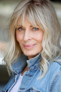 Joanna Cassidy - Biography