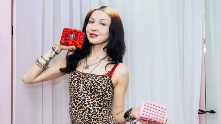 Internet Girl Biography: Age, Height, Net Worth, Parents, Siblings, Boyfriend, Depop