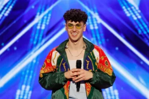 Micah Palace - Biography