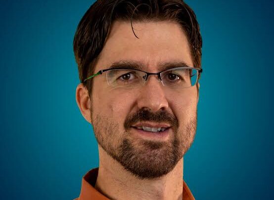 Kris Wilson Biography: Age, Height, Net Worth, Parents, Girlfriend, Comics, Cyanide and Happiness