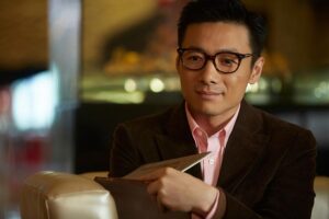Zu Feng - Biography