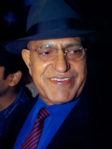 Amrish Puri Biography: Age, Height, Net Worth, Wife, Children, Ethnicity, Movies, Awards, Death