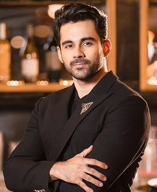 Abhishek Bajaj - Biography