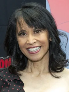 Lauren Tom - Biography