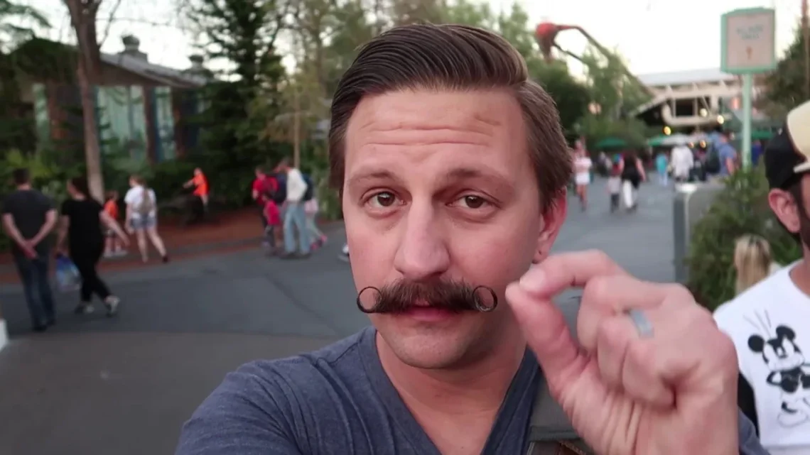 Tim Tracker Biography: Wife, Age, Kids, Net Worth, Parents, Height, YouTube, Career