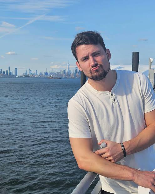 Daniel Buyeske Biography: Net Worth, Height, Age, Parents, Girlfriend, Career, Content Creation, Instagram