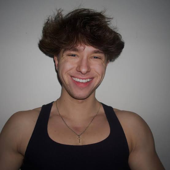 Owen Olivers Biography: Net Worth, Age, Snapchat, YouTube, Girlfriend, Height, Ethnicity