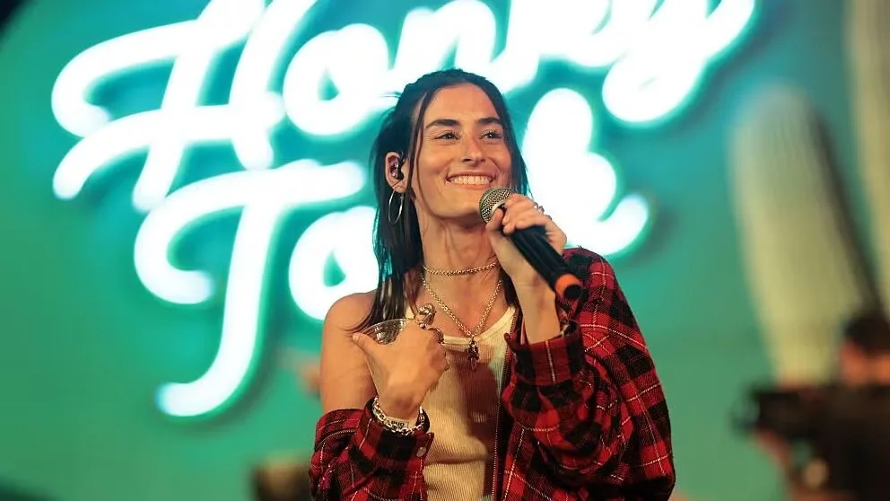 Stella Lefty Biography: Age, Net Worth, Parents, Songs, Boyfriend, Height, Instagram, YouTube