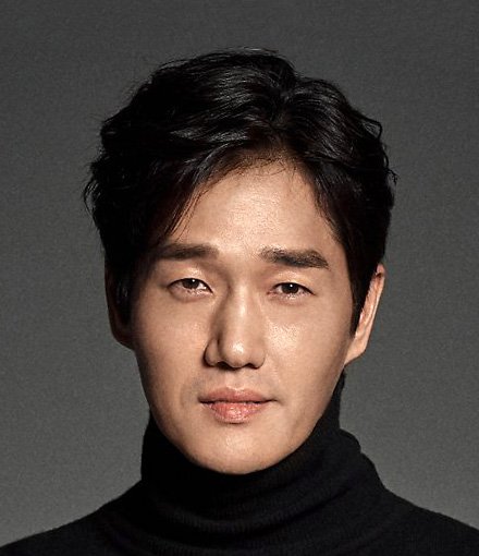Yoo Ji-tae Biography: Age, Height, Net Worth, Wife, Kids, Parents, Movies & TV Shows, Instagram