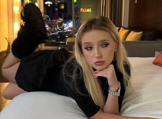 Nitlenka Biography: Age, Boyfriend, Net Worth, Height, Ethnicity, Education, Content Creation, Parents, Career