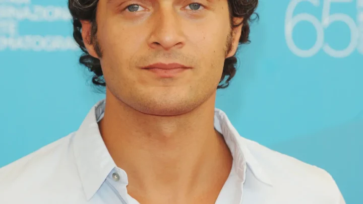 Claudio Santamaria Biography: Wife, Age, Height, Net Worth, Parents, Movies & TV Shows, Career