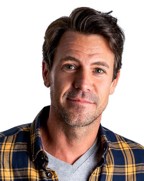 Colin Moss Biography: Age, Instagram, Height, Net Worth, Wife, Ethnicity, Religion, Awards