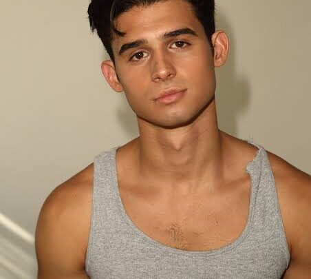 Hunter Sansone Biography: Height, Net Worth, Age, Instagram, Movies, Awards, Girlfriend, Parents