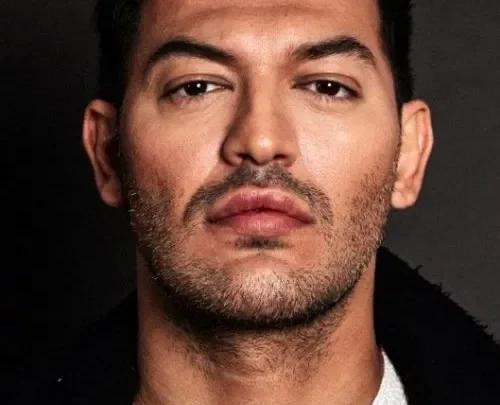 Alexander Wraith Biography: Girlfriend, Net Worth, Awards, Age, Height, Children, Movies, Instagram