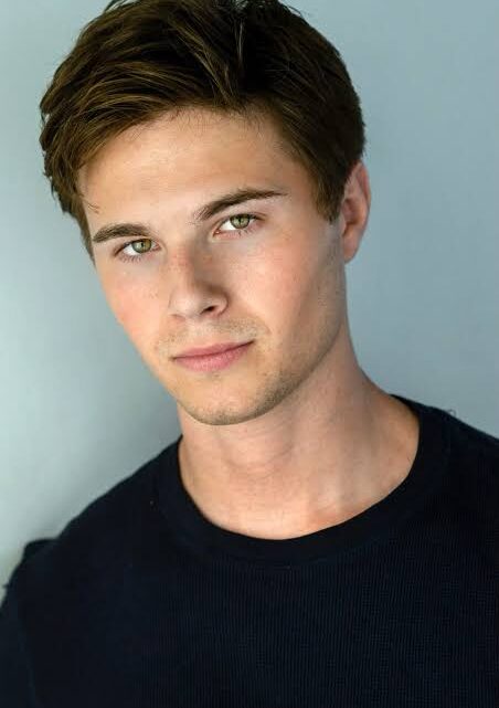 Elias Kacavas Biography: Age, Height, Net Worth, Girlfriend, Movies, Ethnicity, Religion