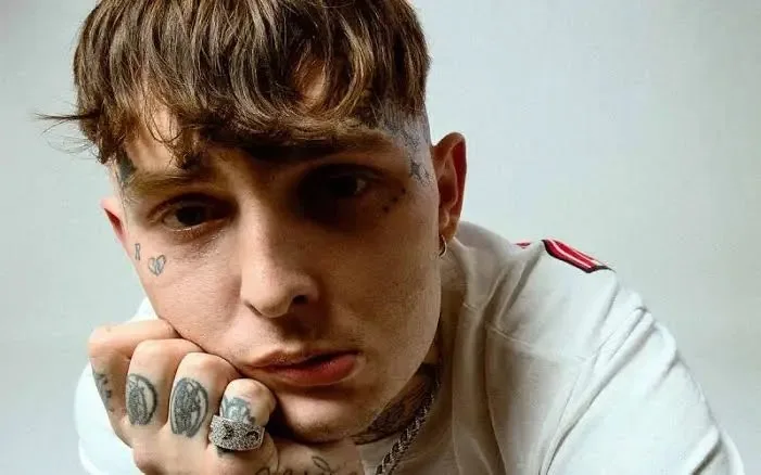 Side Baby Biography: Girlfriend, Parents, Height, Age, Parents, Net Worth,  Songs, Concerts