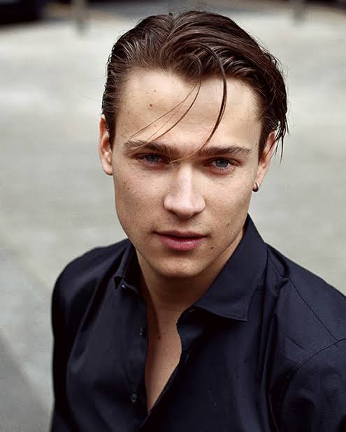 Saul Nanni Biography: Age, Height, Girlfriend, Movies, Instagram, Ethnicity, Religion, Net Worth
