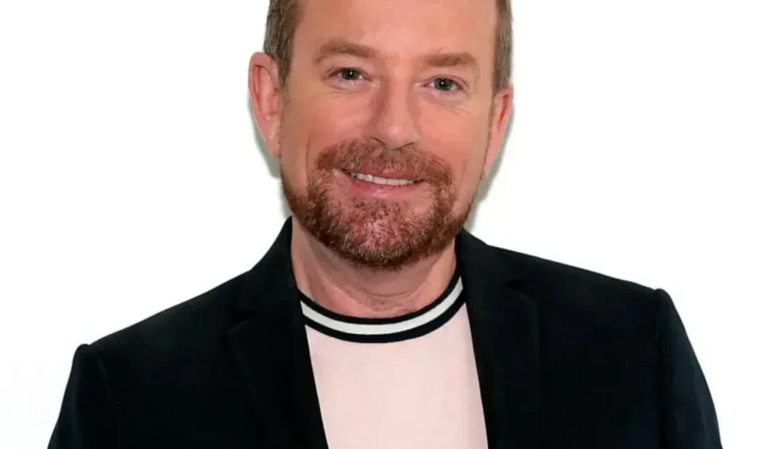 Alan Hughes Biography: Age, Net Worth, Partner, TV Shows, Ethnicity, Religion, Awards, Height