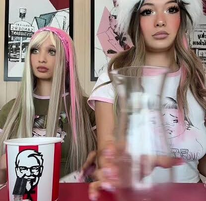 2girls1bottl3 Biography: YouTube, Formation, TikTok, Height, Age, Members, Awards, Parents
