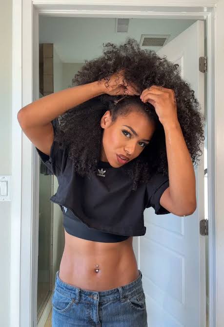 Destinee Wray - Biography